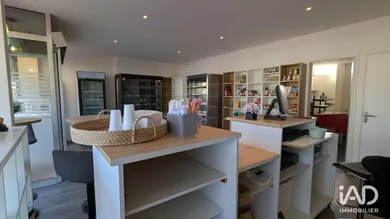 Boutique/Local commercial à ROISSY-EN-BRIE (77680)