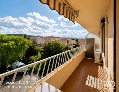 Appartement à SANARY-SUR-MER (83110)