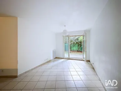 Appartement à BUC (78530)