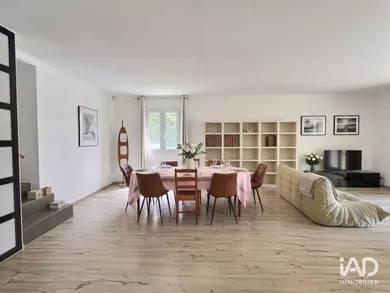 House in AIX-EN-PROVENCE (13100)