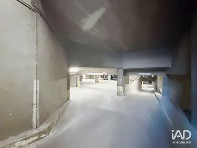 Parking à PARIS (75020)