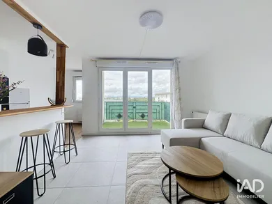 Appartement à SAINT-OUEN-L'AUMÔNE (95310)
