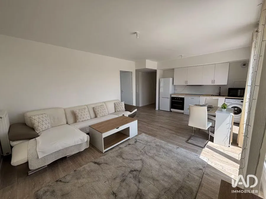 Appartement à SAVIGNY-LE-TEMPLE (77176) photo 3