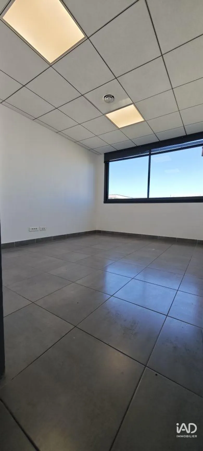 Local commercial 42 m² · à Nîmes · 42 m² · 89 000 €