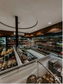 Boutique/Local commercial à BAGNOLES-DE-L'ORNE (61140)