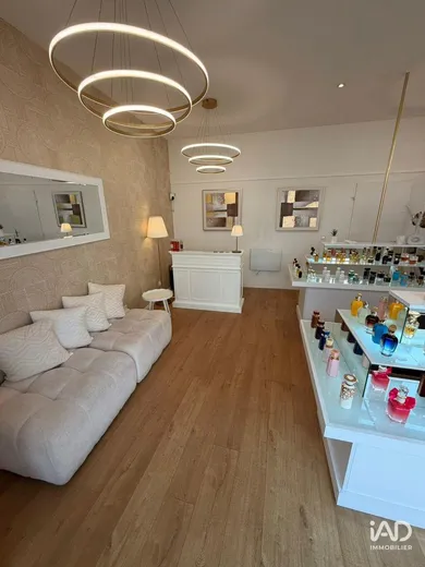 Boutique/Local commercial à CALUIRE-ET-CUIRE (69300)