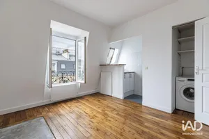 Apartment in PARIS (75017)