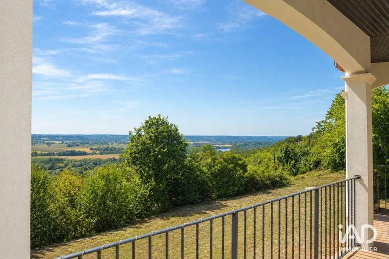Maison 5 pièces 143 m² · à Lafox · 143 m² · 385 000 €