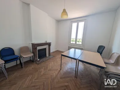 Bureaux à VIGNONET (33330)