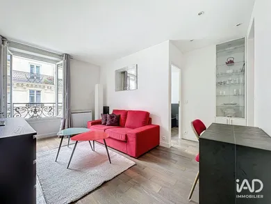 Appartement à PARIS (75010)