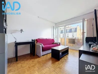 Appartement à PARIS (75011)