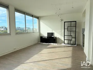 Apartment in COURBEVOIE (92400)