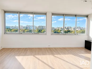 Apartment in COURBEVOIE (92400)