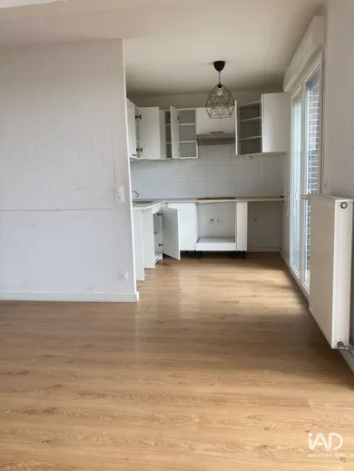 Apartment in ATHIS-MONS (91200)