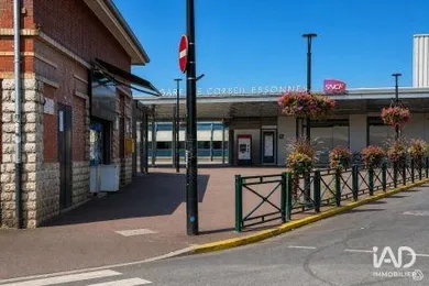 Boutique/Local commercial à CORBEIL-ESSONNES (91100)