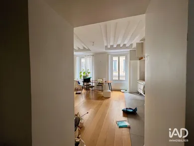 Appartement à PARIS (75011)