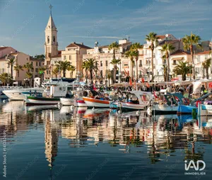 Droit au bail à SANARY-SUR-MER (83110)