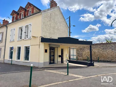 Immeuble à FONTAINEBLEAU (77300)