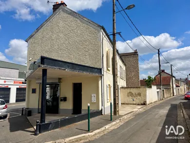 Immeuble à FONTAINEBLEAU (77300)