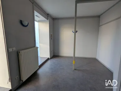 Boutique/Local commercial à SAINT-ÉTIENNE (42000)