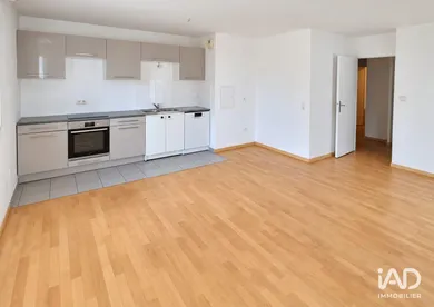 Appartement à RIS-ORANGIS (91130)