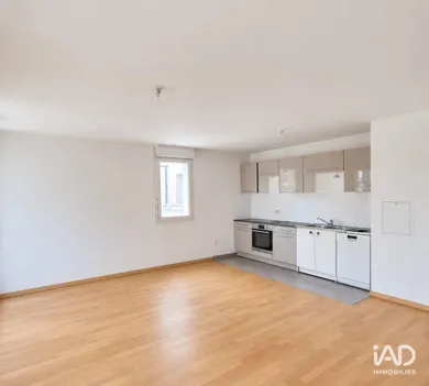 Appartement à RIS-ORANGIS (91130)