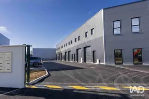 Local d’activité à SAINT-PIERRE-DU-PERRAY (91280)