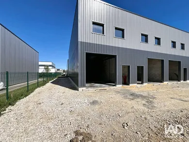 Local d’activité à SAINT-PIERRE-DU-PERRAY (91280)