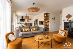 Appartement à SAINT-MANDÉ (94160)