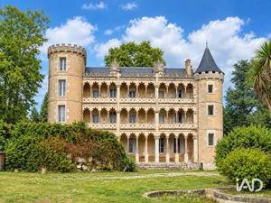Maison à BAIGNES-SAINTE-RADEGONDE (16360)