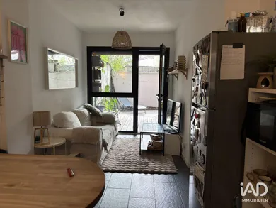 Appartement à BORDEAUX (33000)
