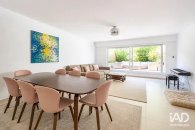Apartment in VILLE-D'AVRAY (92410)