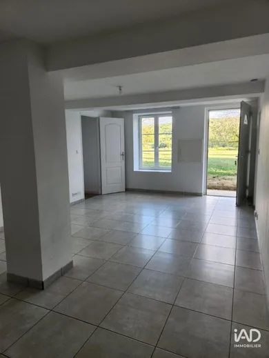 Apartment in CHAMIGNY (77260)