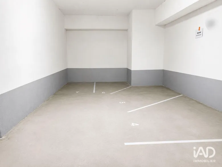 Parking 5 m² · à Paris · 5 m² · 60 €/mois