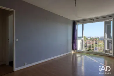 Appartement à CHATOU (78400)