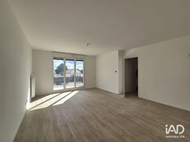 Appartement à BRÉVAL (78980)