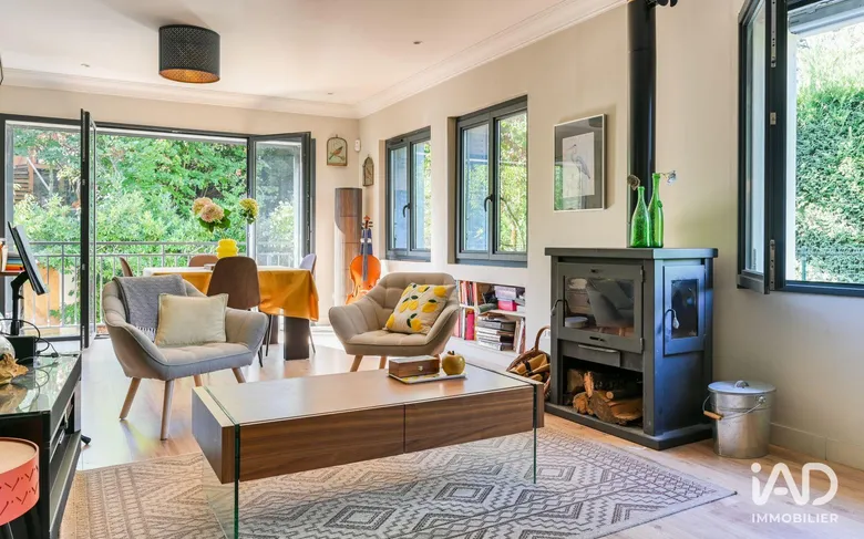 Maison 6 pièces 162 m² · à Caluire-Et-Cuire · 162 m² · 731 500 €