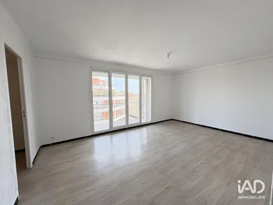 Appartement à SAINT-RAPHAËL (83700)