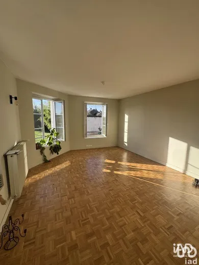 Appartement à SAINT-DENIS-DE-L'HÔTEL (45550)