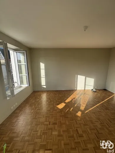Appartement à SAINT-DENIS-DE-L'HÔTEL (45550)