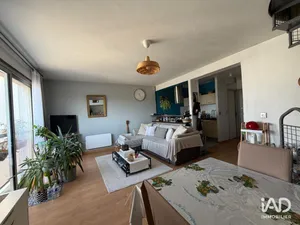 Appartement à VAUJOURS (93410)