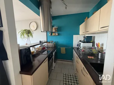 Appartement à VAUJOURS (93410)