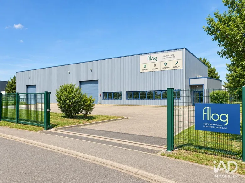 Local commercial 157 m² · à Fèves · 157 m² · 2 000 €/mois
