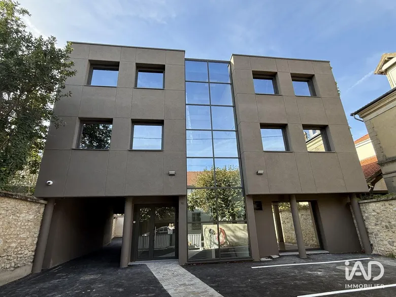 Local commercial 130 m² · à Melun · 130 m² · 2 254 €/mois