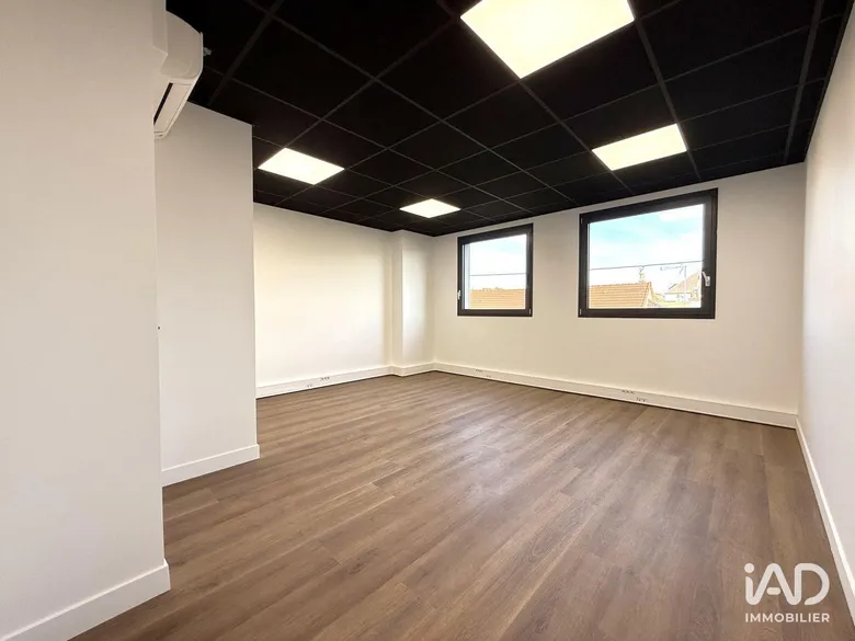 Local commercial 130 m² · à Melun · 130 m² · 2 254 €/mois