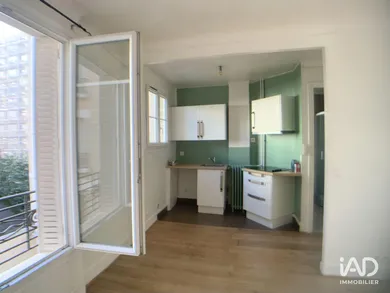 Appartement à COURBEVOIE (92400)