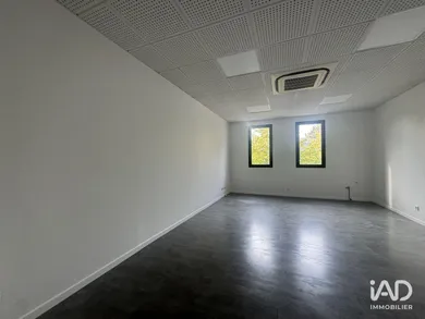 Office in BAILLY-ROMAINVILLIERS (77700)