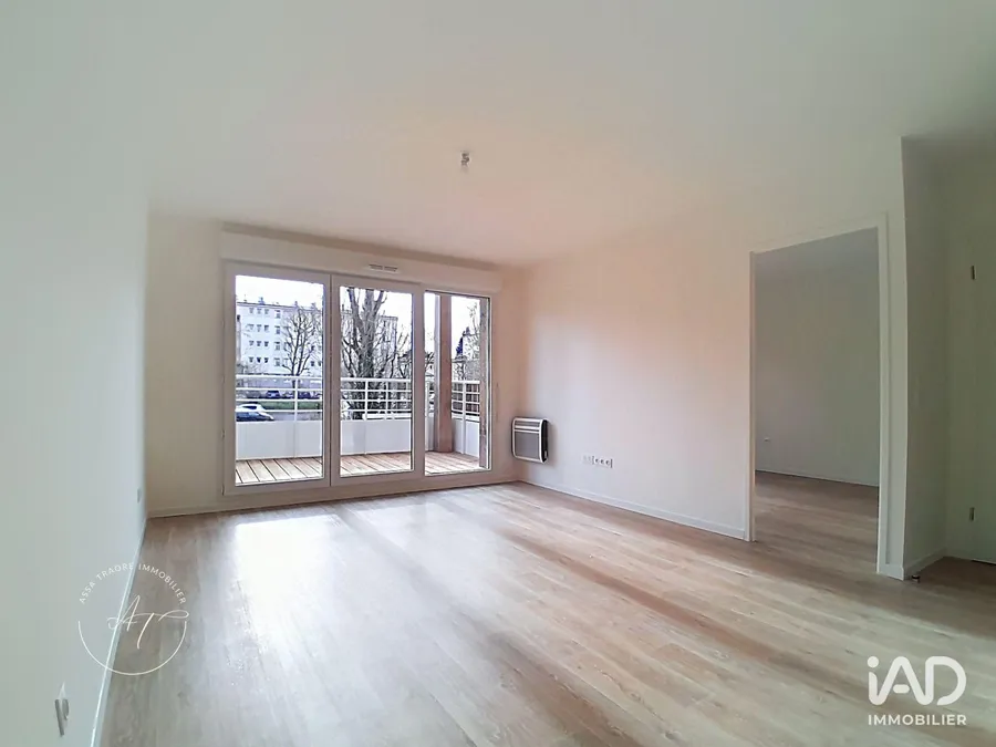 Appartement à CORBEIL-ESSONNES (91100) photo 3