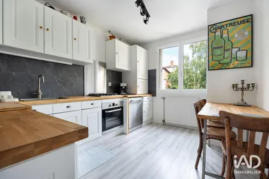 Appartement à FONTAINES-SUR-SAÔNE (69270)