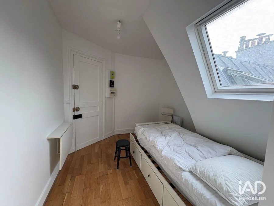 Studio à PARIS (75017)